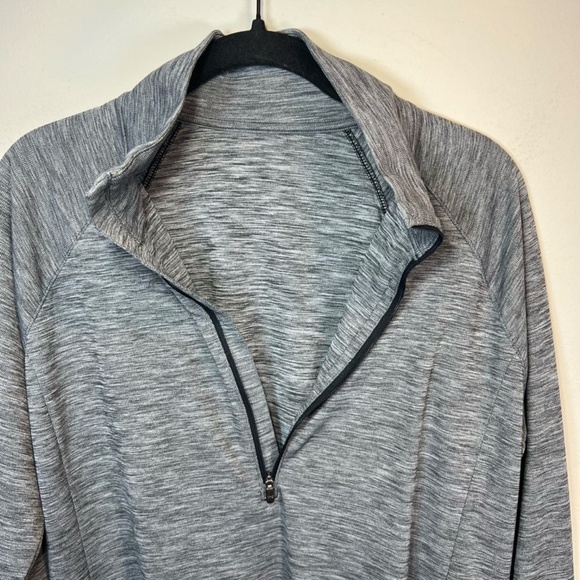 Under Armour Womens Large 1/4 Zip Pullover Shirt Gray Lightweight Running Pocket - Picture 6 of 13